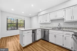 2009 Headlands Cir, Reston, VA 20191 - Photo 8