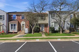 14445 Salisbury Plain Ct, Centreville, VA 20120 - Photo 2