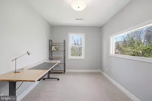 8228 Westchester Dr, Vienna, VA 22182 - Photo 40