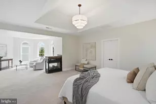 8228 Westchester Dr, Vienna, VA 22182 - Photo 30