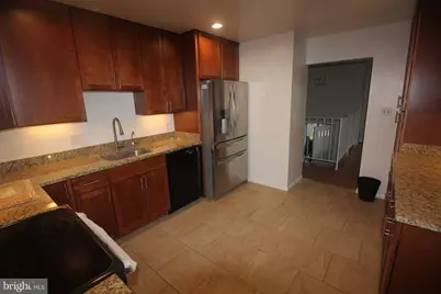 [Address not provided], Vienna, VA 22181 - Photo 12