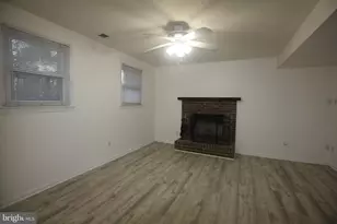 [Address not provided], Vienna, VA 22181 - Photo 24