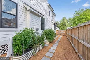 2808 W George Mason Rd, Falls Church, VA 22042 - Photo 36