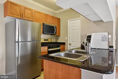 12144 Garden Grove Circle #301, Fairfax, VA 22030 - Photo 10