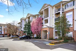 12144 Garden Grove Cir, Fairfax, VA 22030 - Photo 1