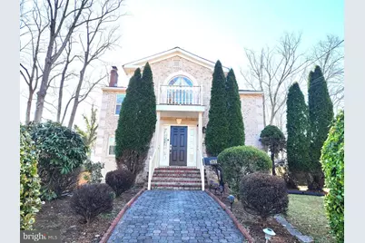 3605 Crest Drive, Annandale, VA 22003 - Photo 2