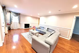 3605 Crest Dr, Annandale, VA 22003 - Photo 8