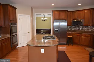 8708 Flowering Dogwood Ln, Lorton, VA 22079 - Photo 12