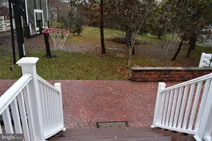 8708 Flowering Dogwood Ln, Lorton, VA 22079 - Photo 36