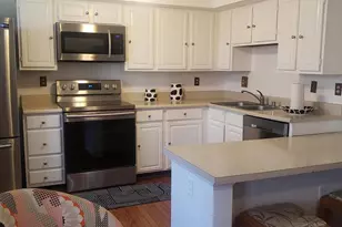 7341 Golden Horseshoe Ct, Springfield, VA 22153 - Photo 4