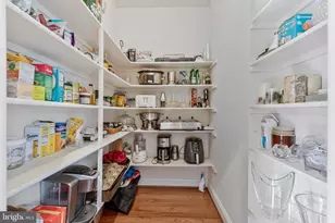 9183 Topaz St, Fairfax, VA 22031 - Photo 12