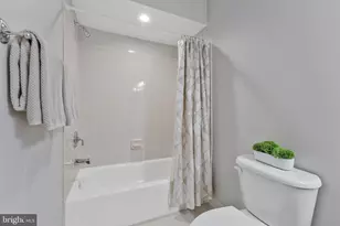 9183 Topaz St, Fairfax, VA 22031 - Photo 58