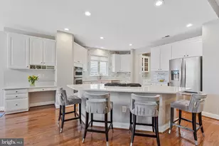 9183 Topaz St, Fairfax, VA 22031 - Photo 16