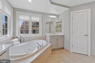 9183 Topaz St, Fairfax, VA 22031 - Photo 34