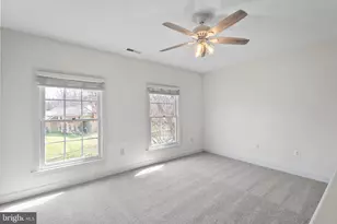 12187 Brecknock St, Oakton, VA 22124 - Photo 28