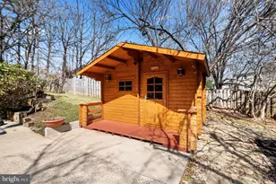 12187 Brecknock St, Oakton, VA 22124 - Photo 54