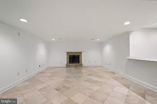 12187 Brecknock St, Oakton, VA 22124 - Photo 40