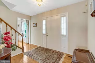 3352 Broken Knife Ct, Annandale, VA 22003 - Photo 4