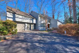 11574 Lake Newport Rd, Reston, VA 20194 - Photo 6