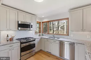 11574 Lake Newport Rd, Reston, VA 20194 - Photo 24