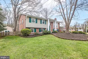 9209 Volunteer Dr, Alexandria, VA 22309 - Photo 2