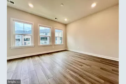2339 Water Promenade Avenue, Herndon, VA 20171 - Photo 34