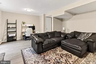 9204 Bailey Ln, Fairfax, VA 22031 - Photo 34