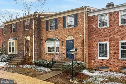 9204 Bailey Lane, Fairfax, VA 22031 - Photo 2