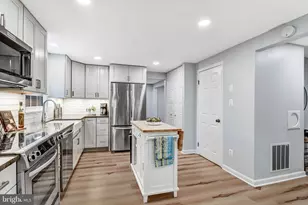 5216 Jarrett Ct, Centreville, VA 20120 - Photo 6