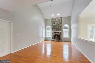 2859 Cherry Branch Ln, Herndon, VA 20171 - Photo 6