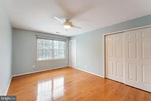 2859 Cherry Branch Ln, Herndon, VA 20171 - Photo 38