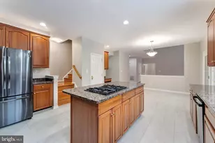 2859 Cherry Branch Ln, Herndon, VA 20171 - Photo 12