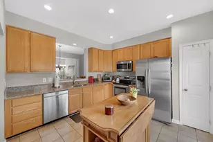 14334 Stonewater Ct, Centreville, VA 20121 - Photo 6