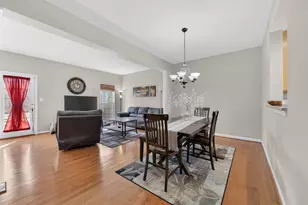 14334 Stonewater Ct, Centreville, VA 20121 - Photo 12