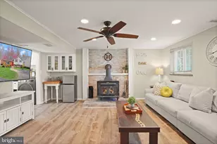 8282 Morning Dew Ct, Springfield, VA 22153 - Photo 36