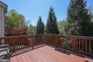 8010 Readington Ct, Springfield, VA 22152 - Photo 48