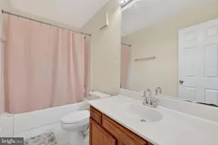 8010 Readington Ct, Springfield, VA 22152 - Photo 30