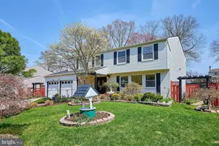 7307 Sterling Grove Dr, Springfield, VA 22150 - Photo 4