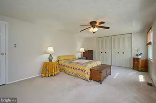 7307 Sterling Grove Dr, Springfield, VA 22150 - Photo 36