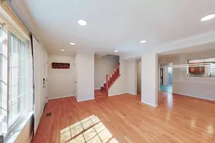 5705 Heritage Hill Ct, Alexandria, VA 22310 - Photo 4