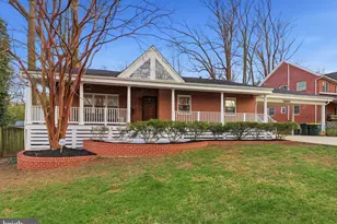 7607 Burnside Ct, Falls Church, VA 22043 - Photo 4