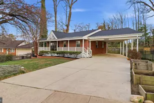 7607 Burnside Ct, Falls Church, VA 22043 - Photo 10