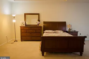 12176 Bridgend Run, Fairfax, VA 22030 - Photo 16