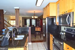 7027 Bentley Mill Pl, Alexandria, VA 22315 - Photo 6