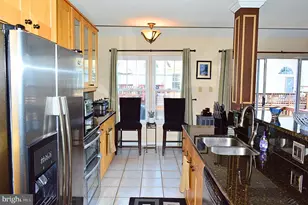 7027 Bentley Mill Pl, Alexandria, VA 22315 - Photo 8