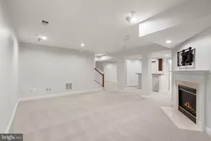 9185 Topaz St, Fairfax, VA 22031 - Photo 60