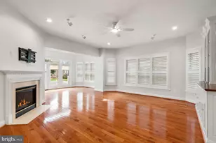 9185 Topaz St, Fairfax, VA 22031 - Photo 12