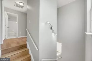 14300 Montverd Ct, Centreville, VA 20121 - Photo 18