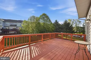 14300 Montverd Ct, Centreville, VA 20121 - Photo 16