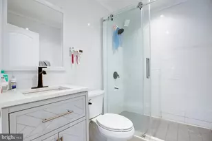 3923 Forest Grove Dr, Annandale, VA 22003 - Photo 18